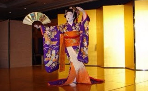 Japanese dancer with fans