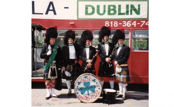 Scottish Pipes & Drums Goes “