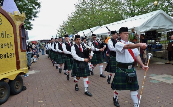 Traditional bagpipe music