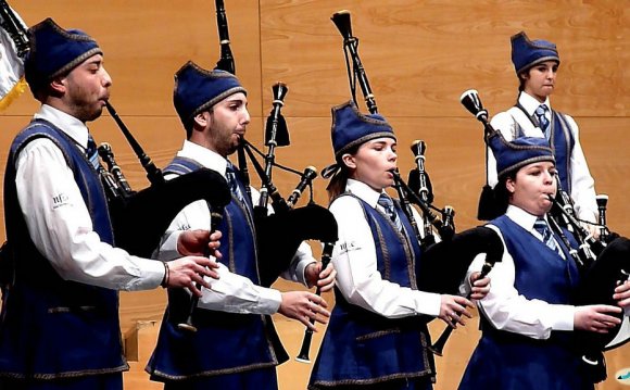 Spanish bagpipes